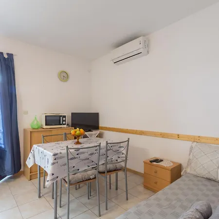 By The Sea Sveti Ivan, - 9692 아파트 우마그