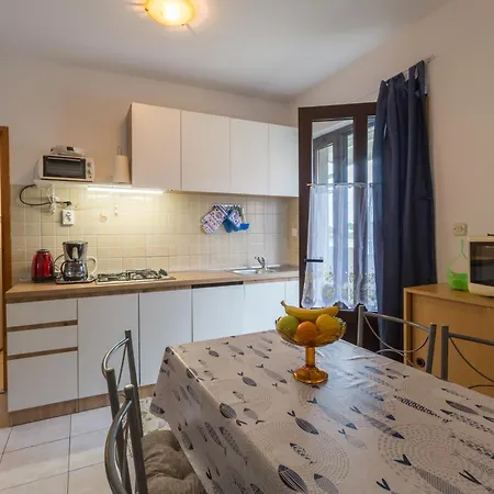 Apartment By The Sea Sveti Ivan, - 9692 *